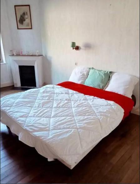 Appartamento Chambre Tout Equipee Lacroix-sur-Meuse Esterno foto