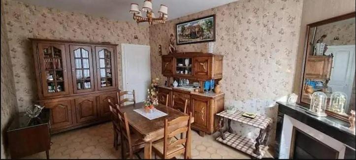 Appartamento Chambre Tout Equipee Lacroix-sur-Meuse Esterno foto